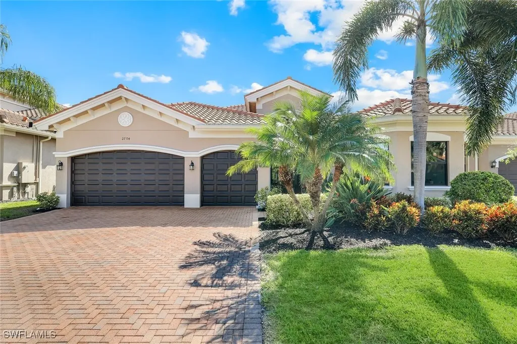 2704 Crystal Way Naples FL 34119