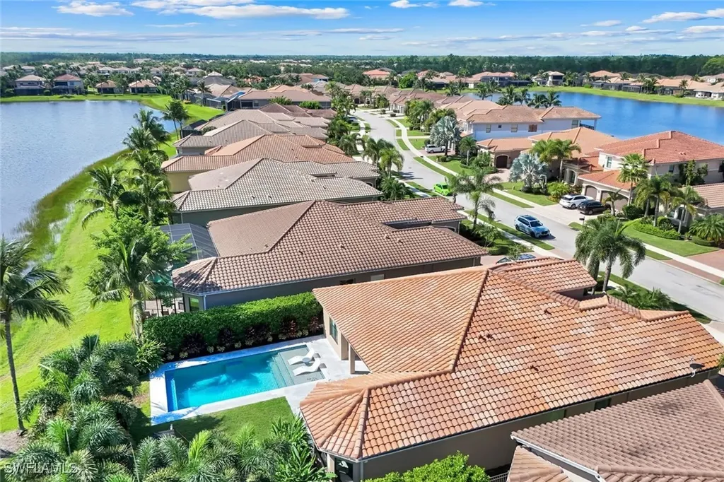 2704 Crystal Way Naples FL 34119