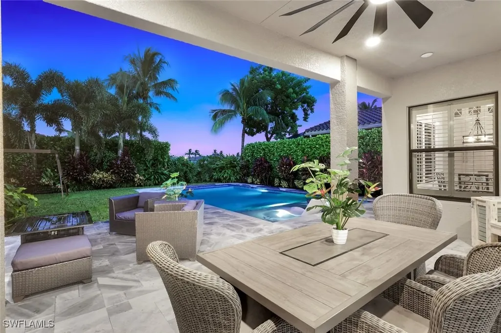 2704 Crystal Way Naples FL 34119