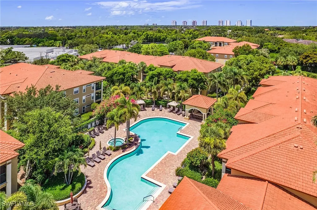 8920 Colonnades Court E Bonita Springs FL 34135