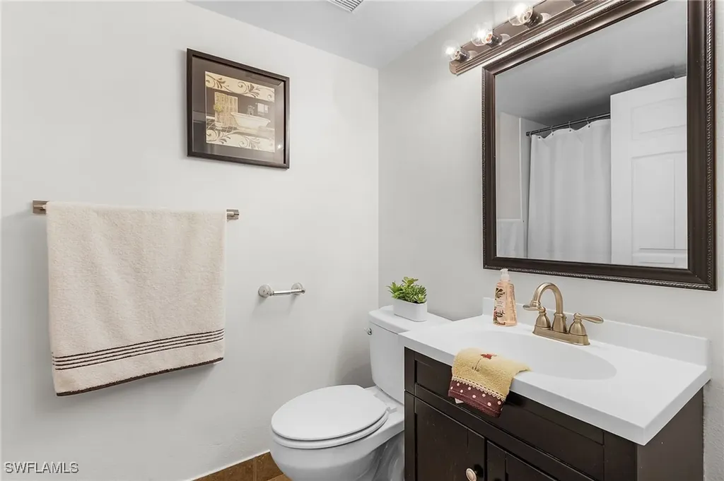 8920 Colonnades Court E Bonita Springs FL 34135