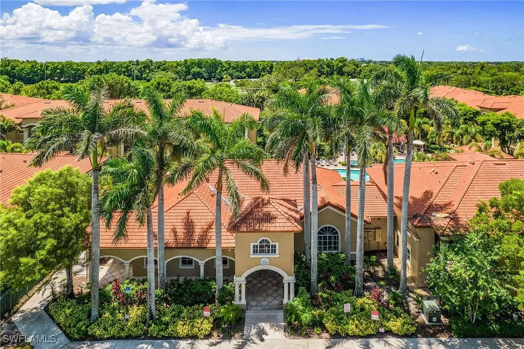 8920 Colonnades Court E Bonita Springs FL 34135