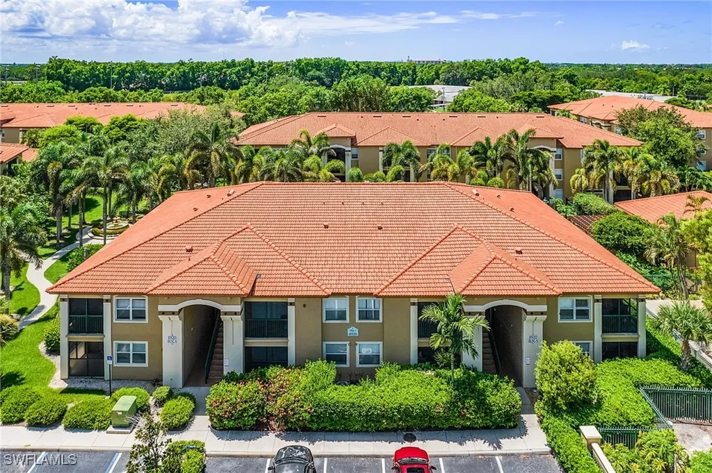 8920 Colonnades Court E Bonita Springs FL 34135