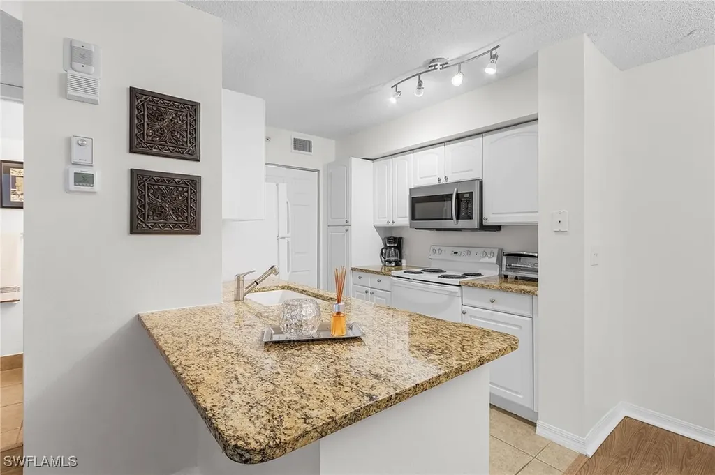 8920 Colonnades Court E Bonita Springs FL 34135