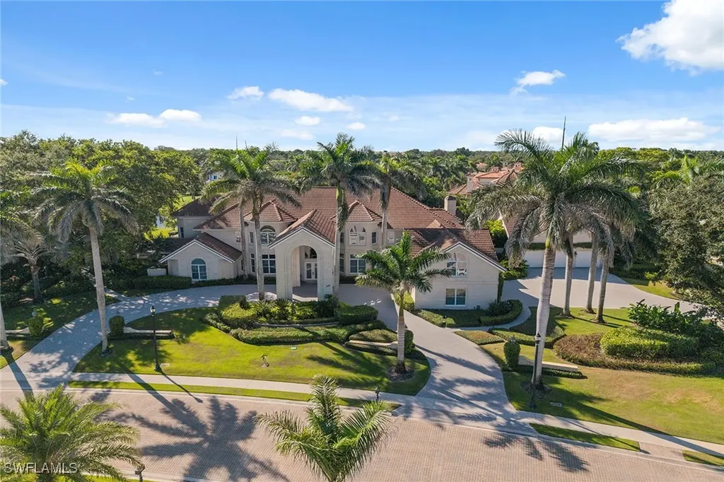 356 Colony Drive Naples FL 34108