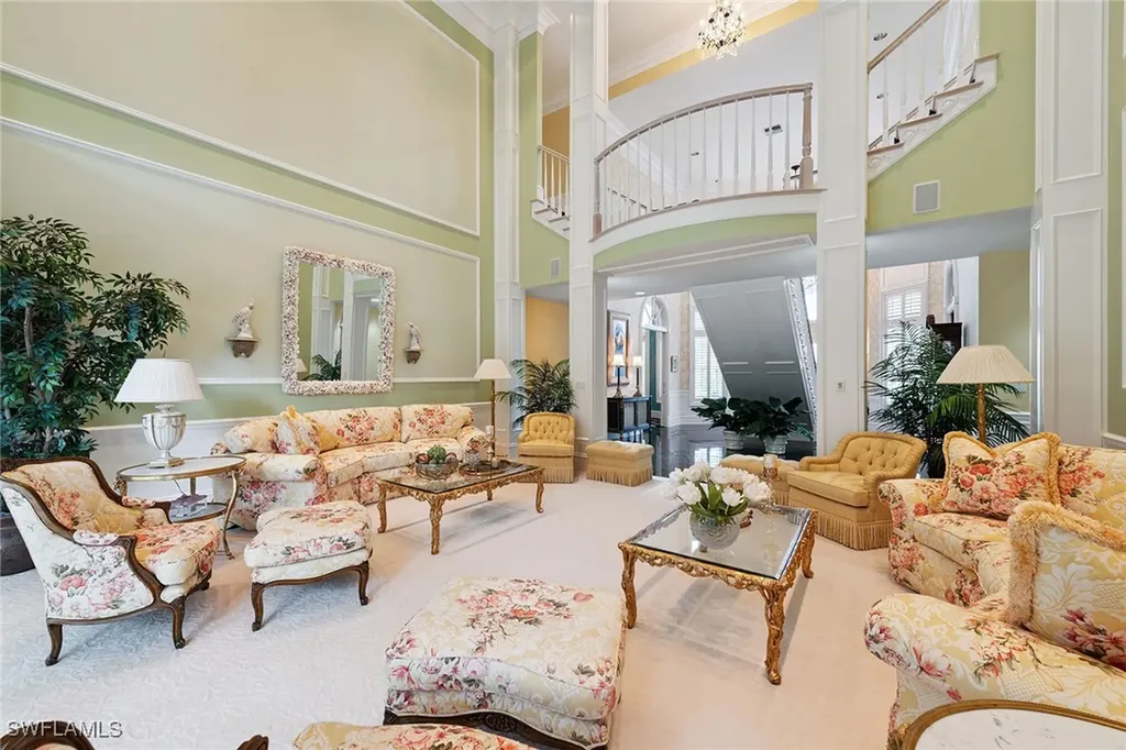 356 Colony Drive Naples FL 34108