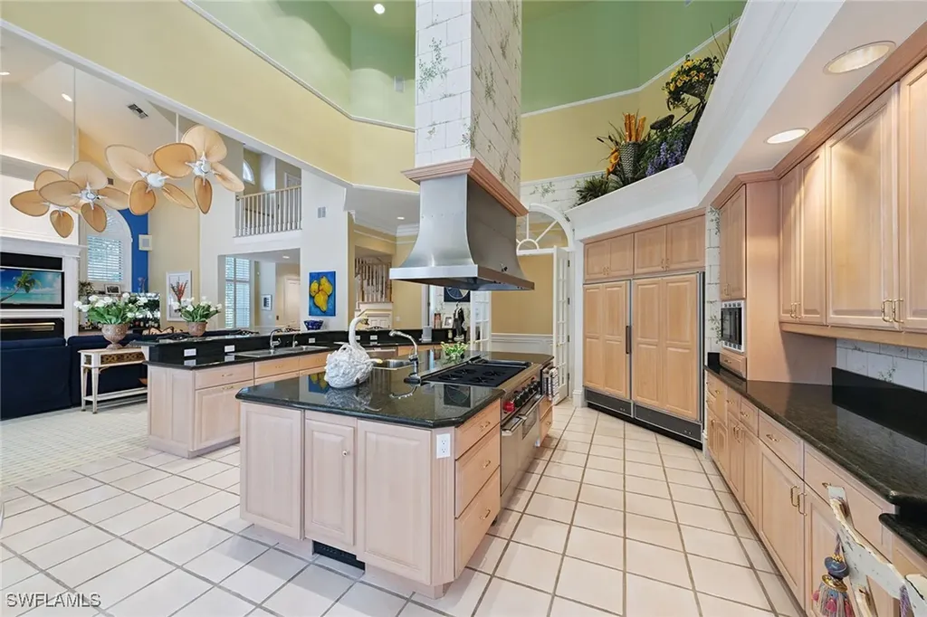 356 Colony Drive Naples FL 34108
