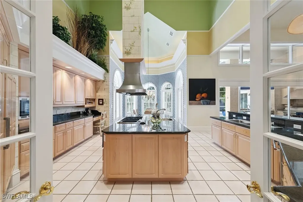356 Colony Drive Naples FL 34108