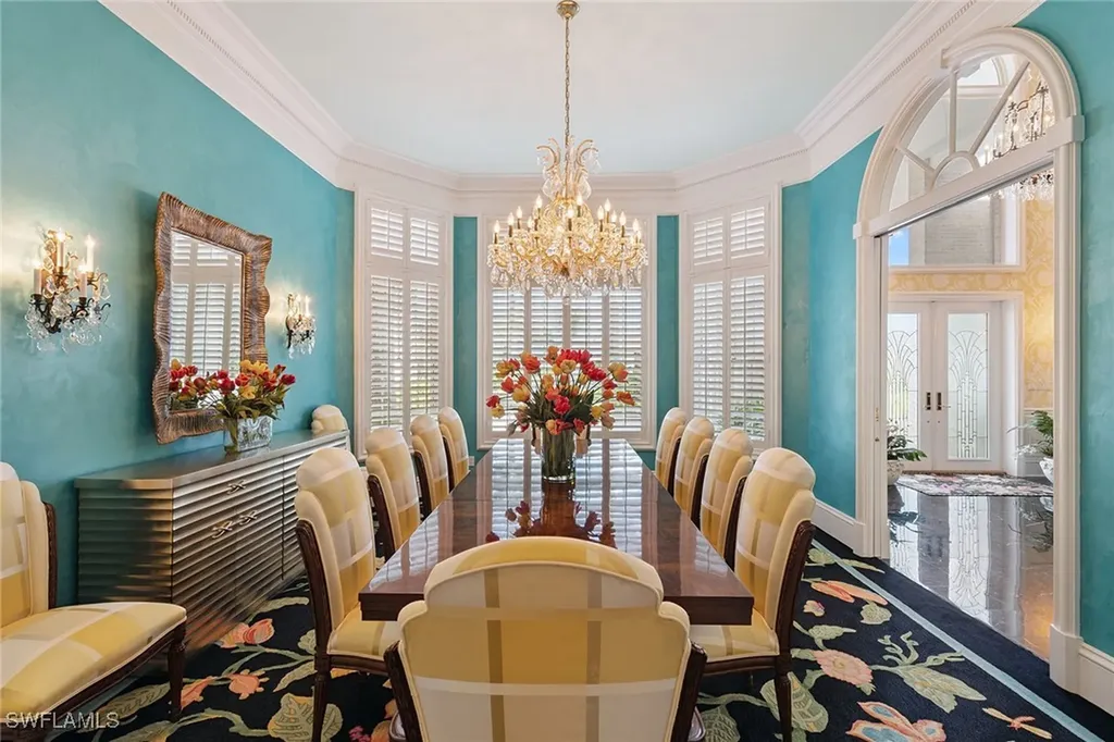 356 Colony Drive Naples FL 34108