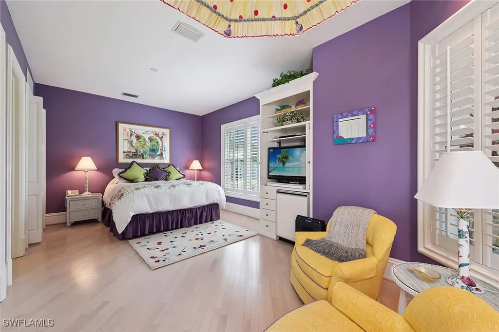 356 Colony Drive Naples FL 34108