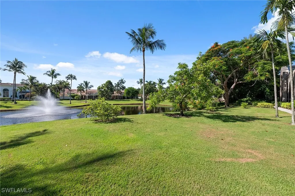 356 Colony Drive Naples FL 34108