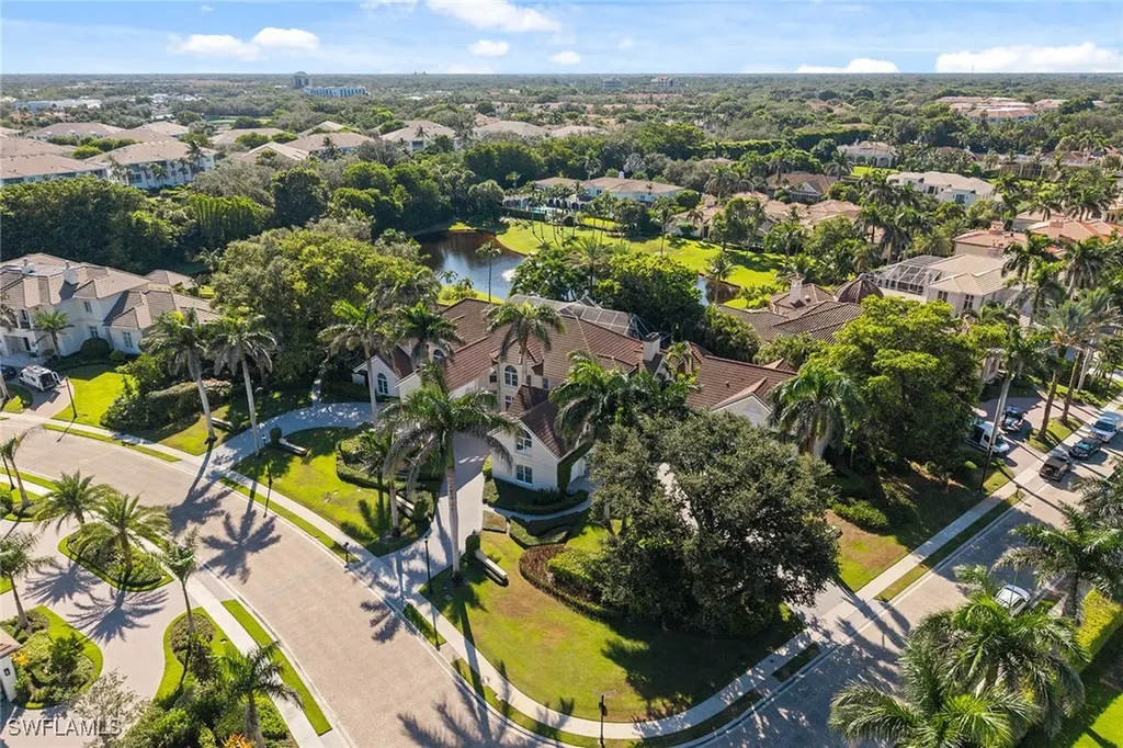 356 Colony Drive Naples FL 34108