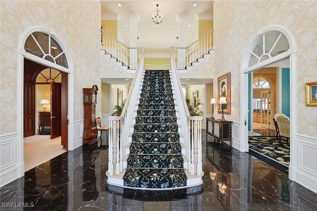 356 Colony Drive Naples FL 34108