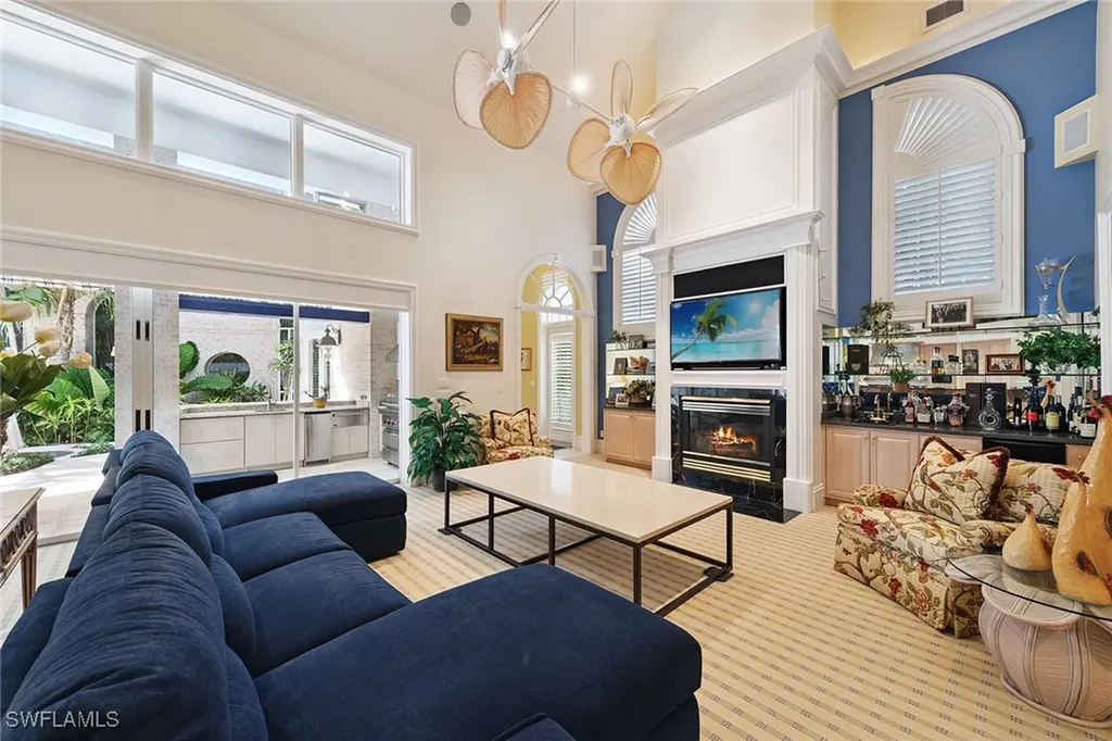 356 Colony Drive Naples FL 34108