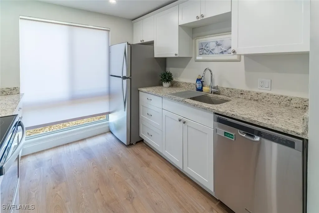 96 Glades Boulevard Naples FL 34112
