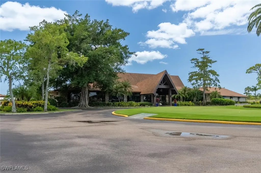 96 Glades Boulevard Naples FL 34112