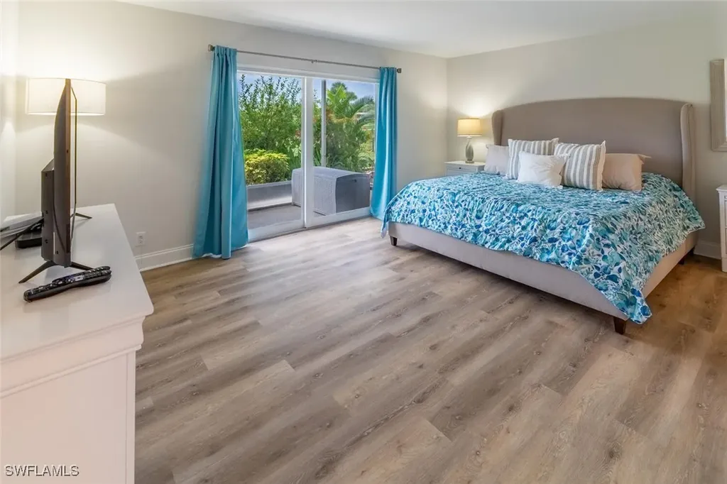 96 Glades Boulevard Naples FL 34112