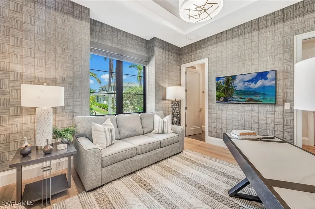 556 17th Avenue S Naples FL 34102