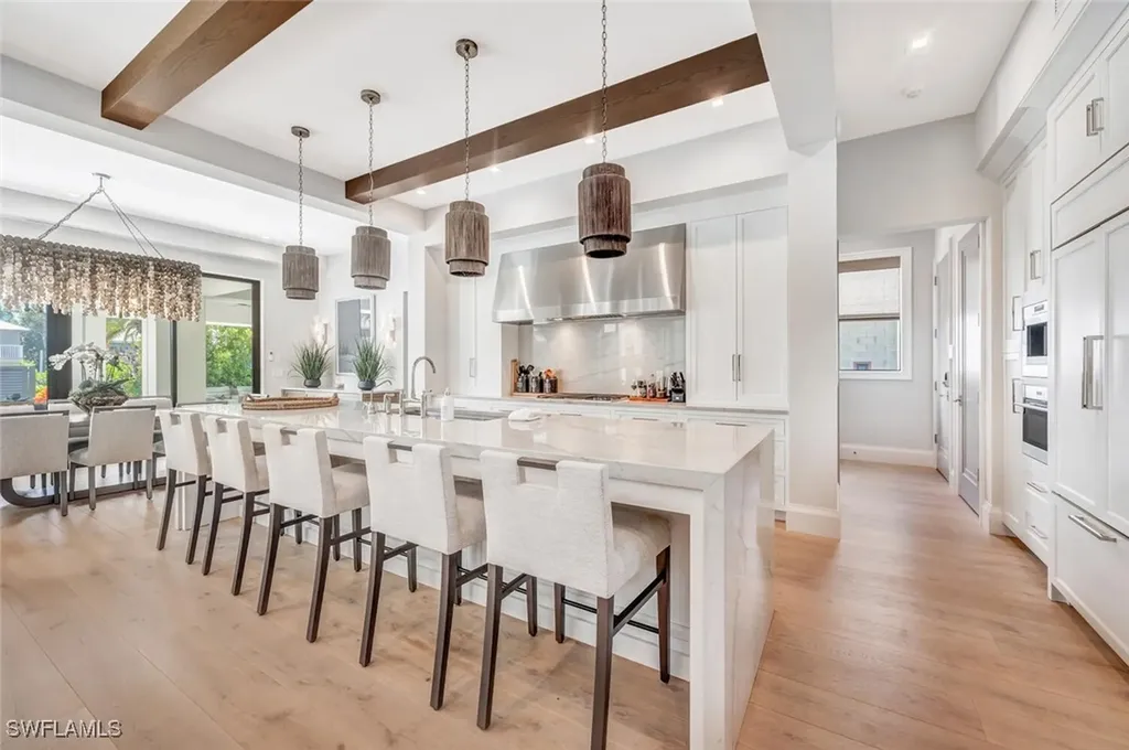 556 17th Avenue S Naples FL 34102