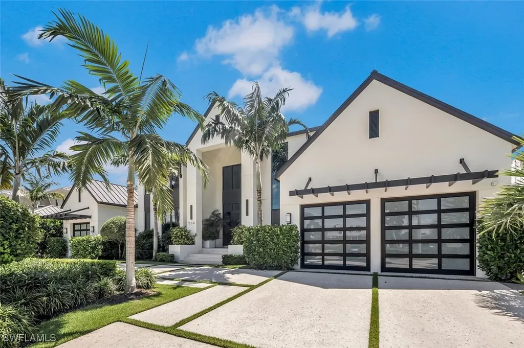 556 17th Avenue S Naples FL 34102