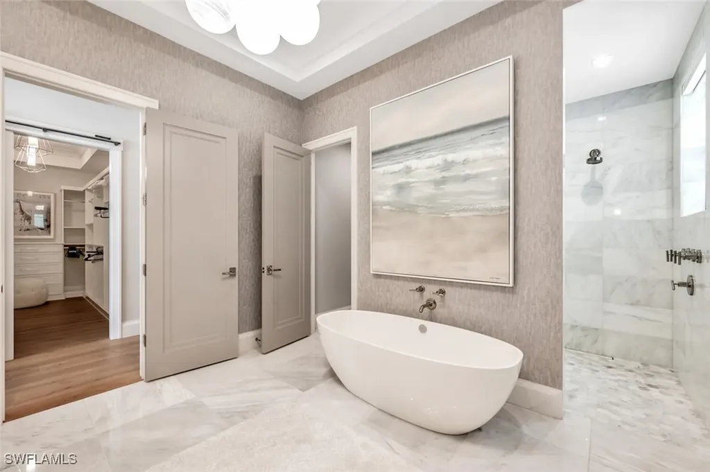 556 17th Avenue S Naples FL 34102
