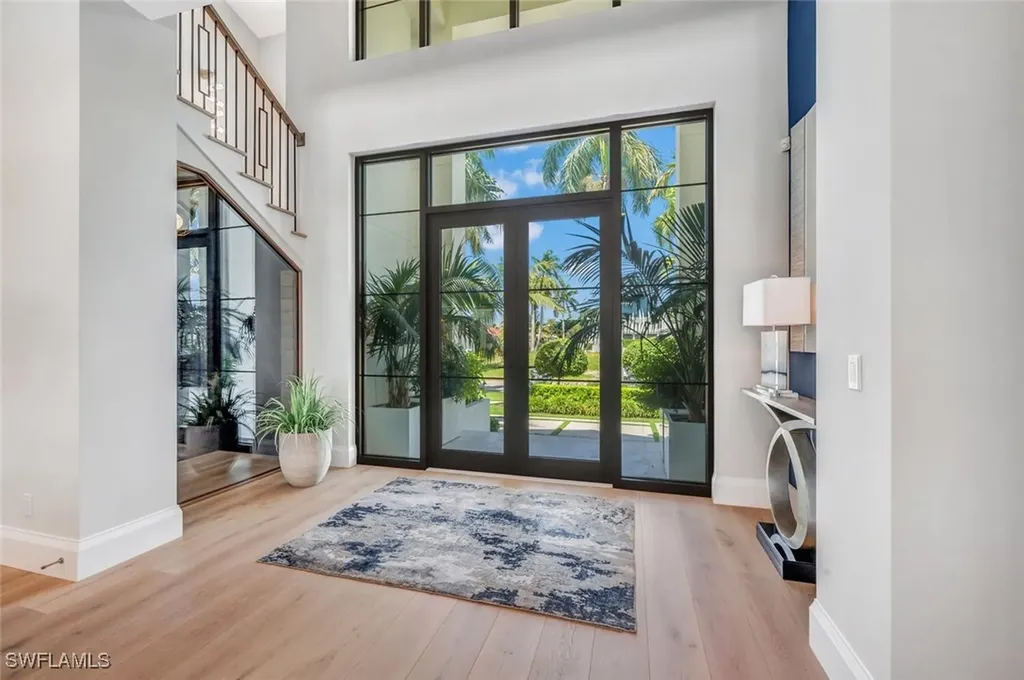 556 17th Avenue S Naples FL 34102