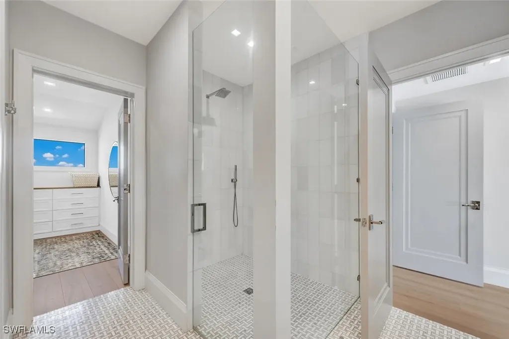 556 17th Avenue S Naples FL 34102