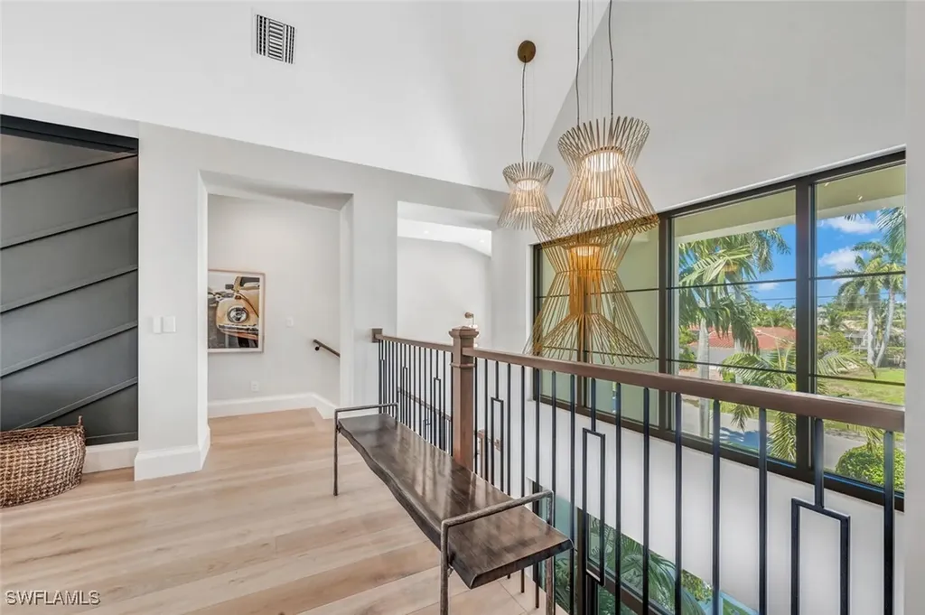 556 17th Avenue S Naples FL 34102