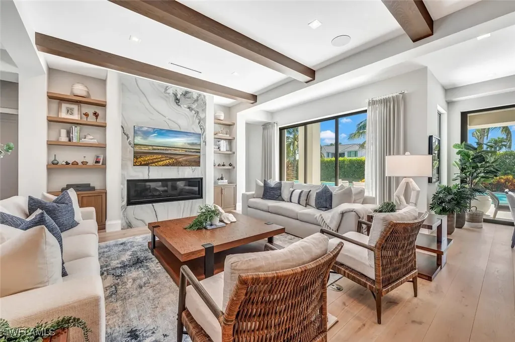 556 17th Avenue S Naples FL 34102