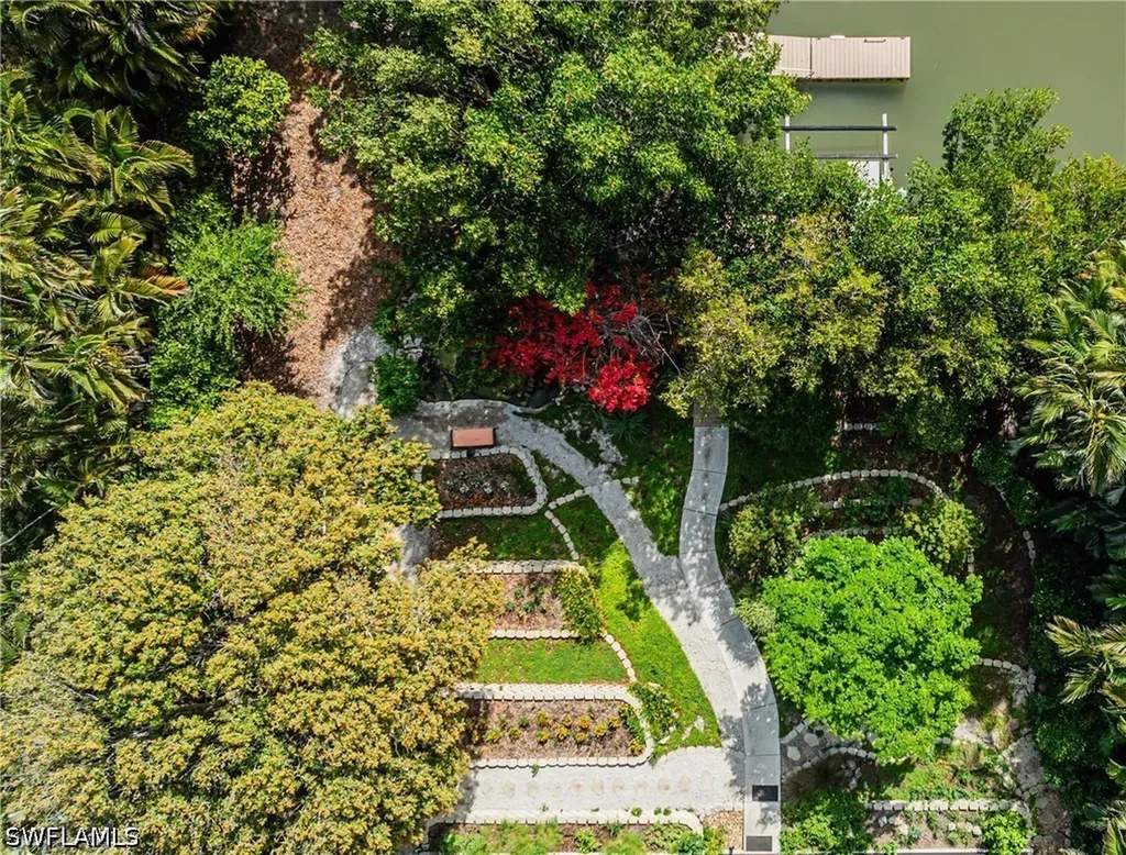 401 Panay Avenue Naples FL 34113