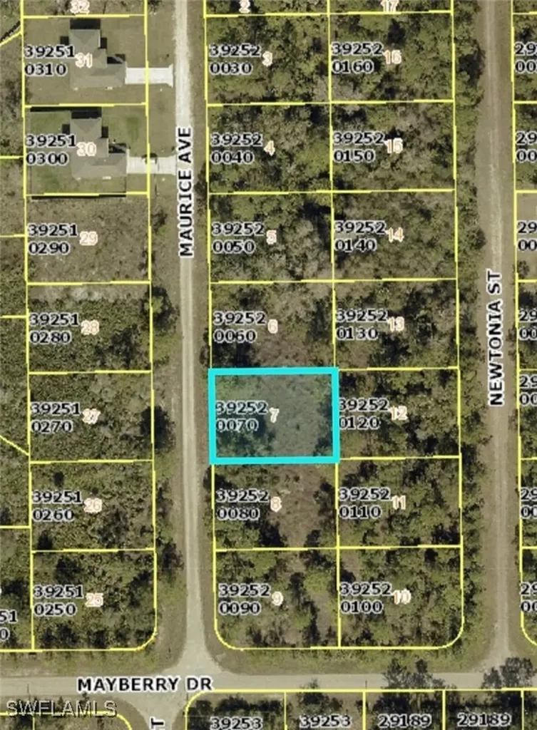 1860 Maurice Avenue Lehigh Acres FL 33972