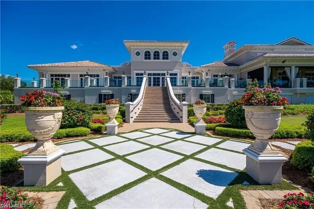 29120 Brendisi Way Naples FL 34110