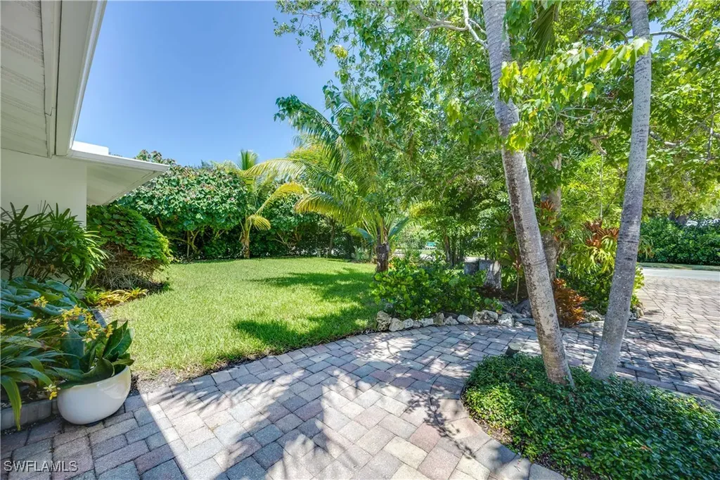 1304 Milano Drive Naples FL 34103