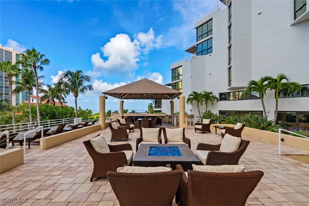 4751 Gulf Shore Boulevard N Naples FL 34103