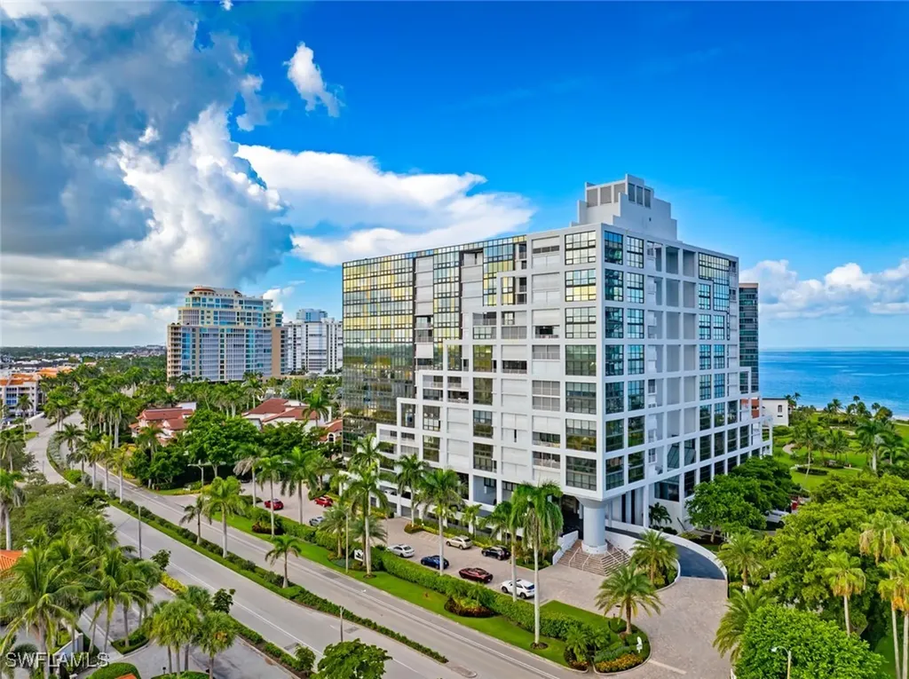 4751 Gulf Shore Boulevard N Naples FL 34103