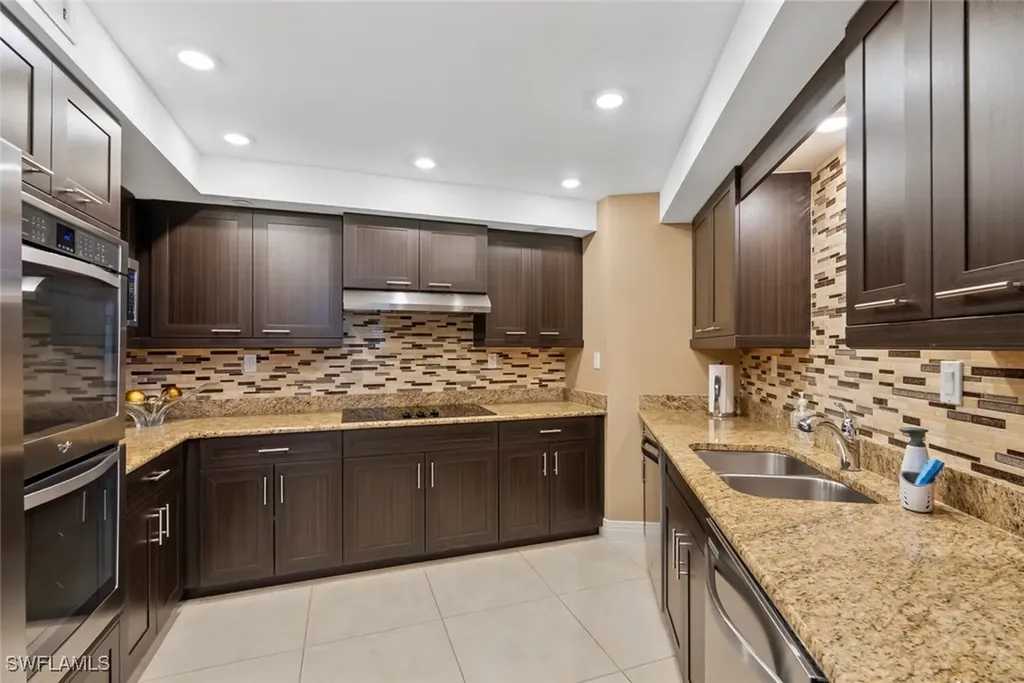 4751 Gulf Shore Boulevard N Naples FL 34103