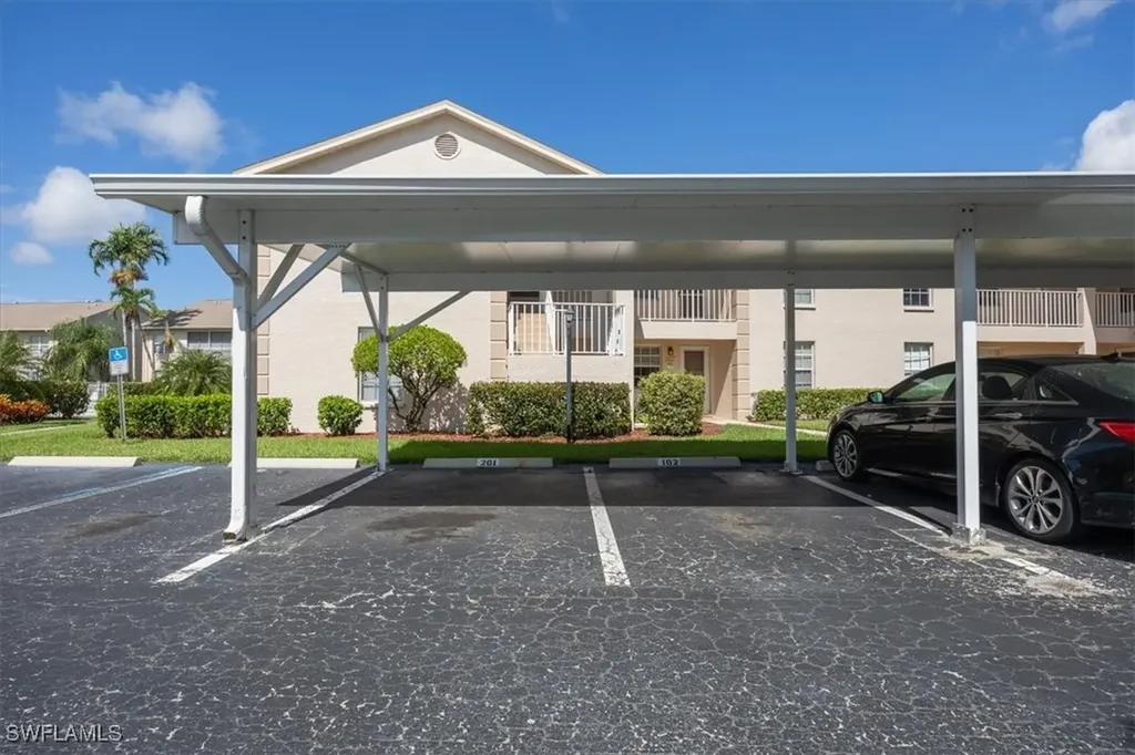 338 Bradstrom Circle Naples FL 34113