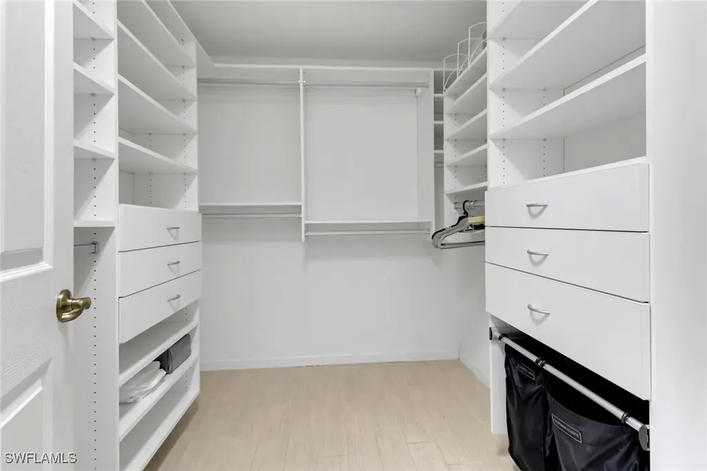 15818 Delaplata Lane Naples FL 34110