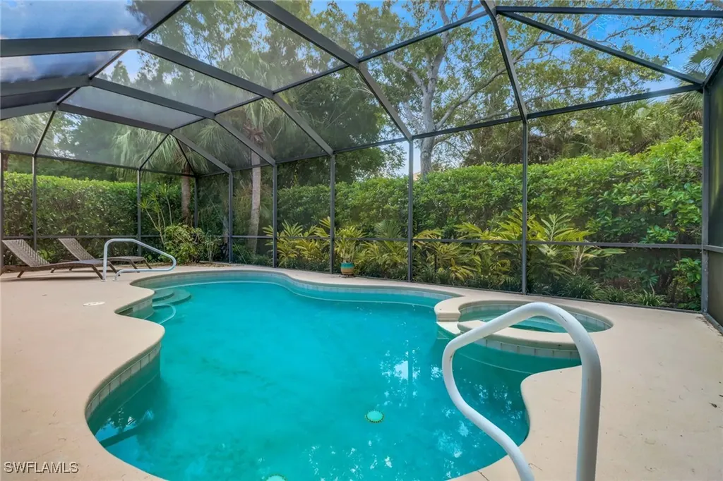 15818 Delaplata Lane Naples FL 34110