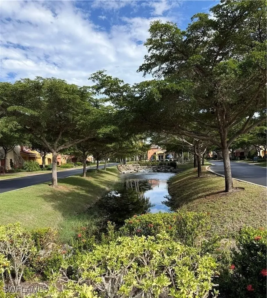 8721 Piazza Del Lago Circle Estero FL 33928