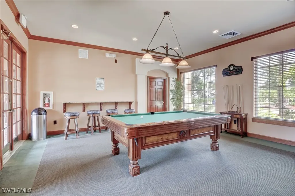 1160 Wildwood Lakes Boulevard Naples FL 34104