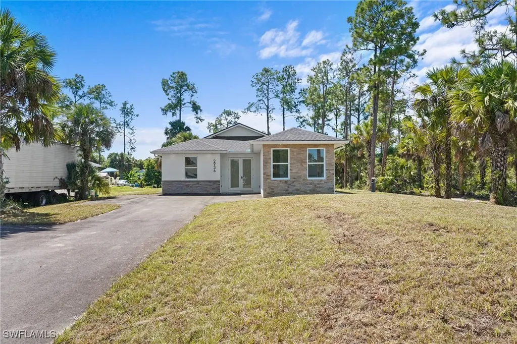 2936 40th Avenue SE Naples FL 34117