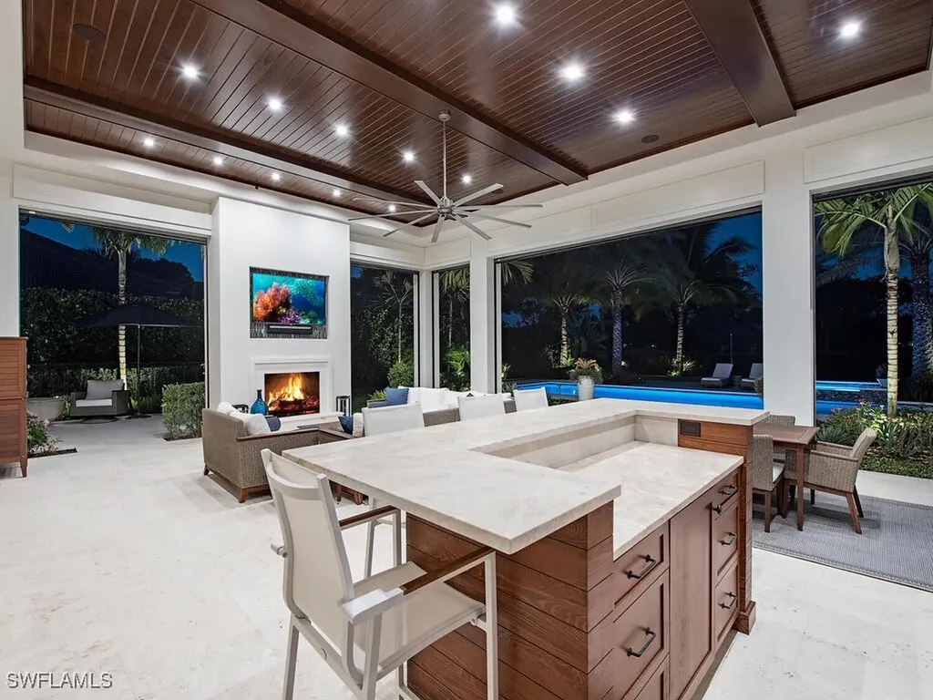 740 Banyan Boulevard Naples FL 34102