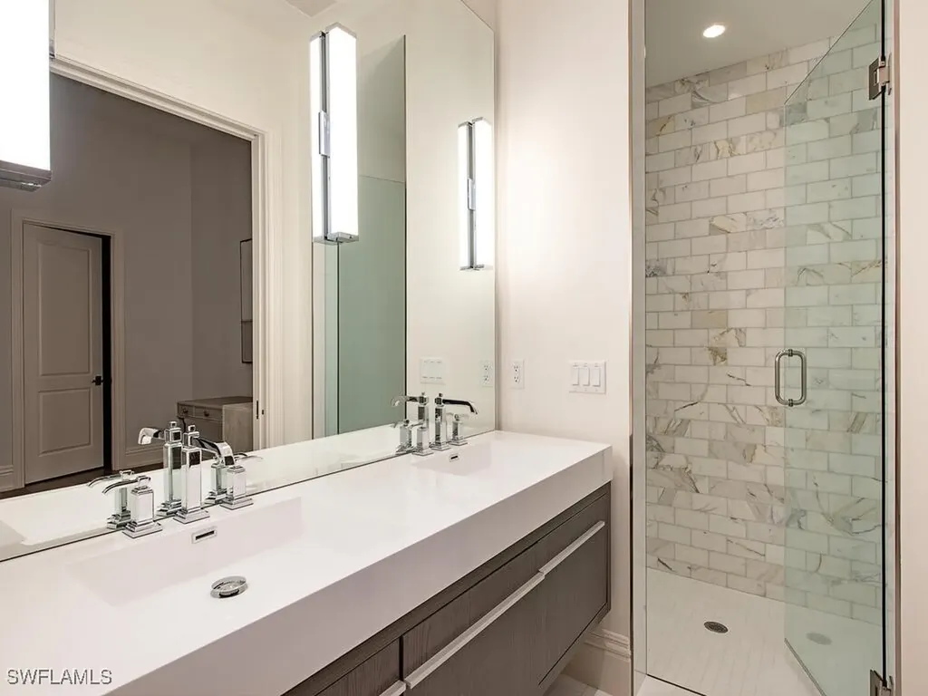 740 Banyan Boulevard Naples FL 34102