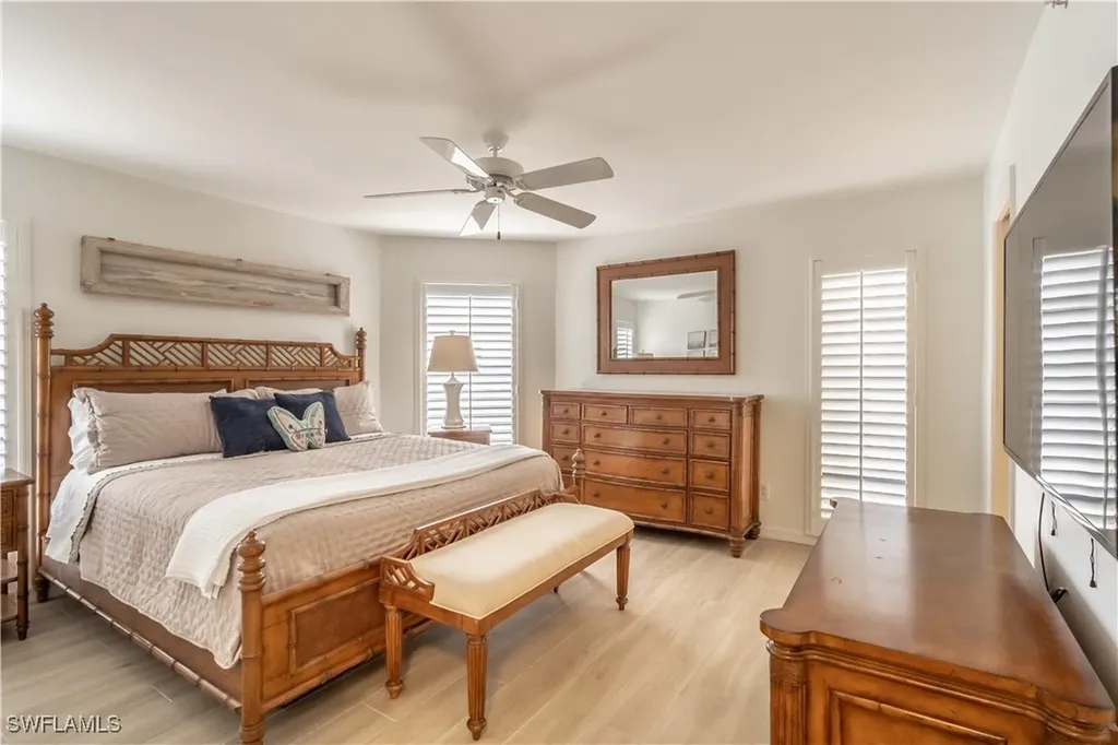 651 10th Avenue S Naples FL 34102