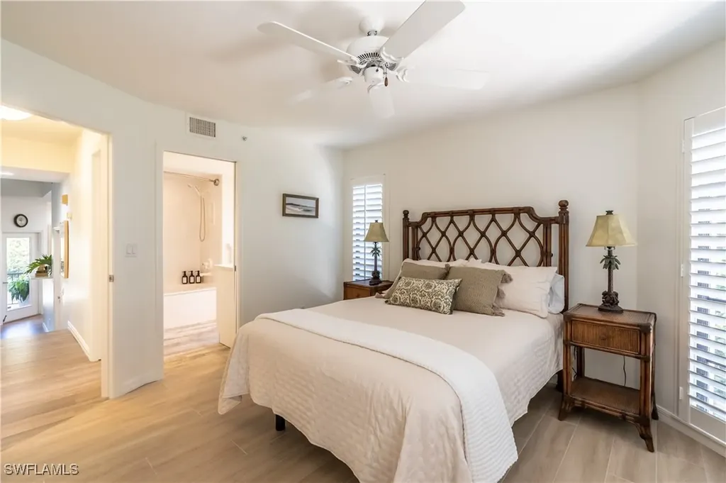651 10th Avenue S Naples FL 34102