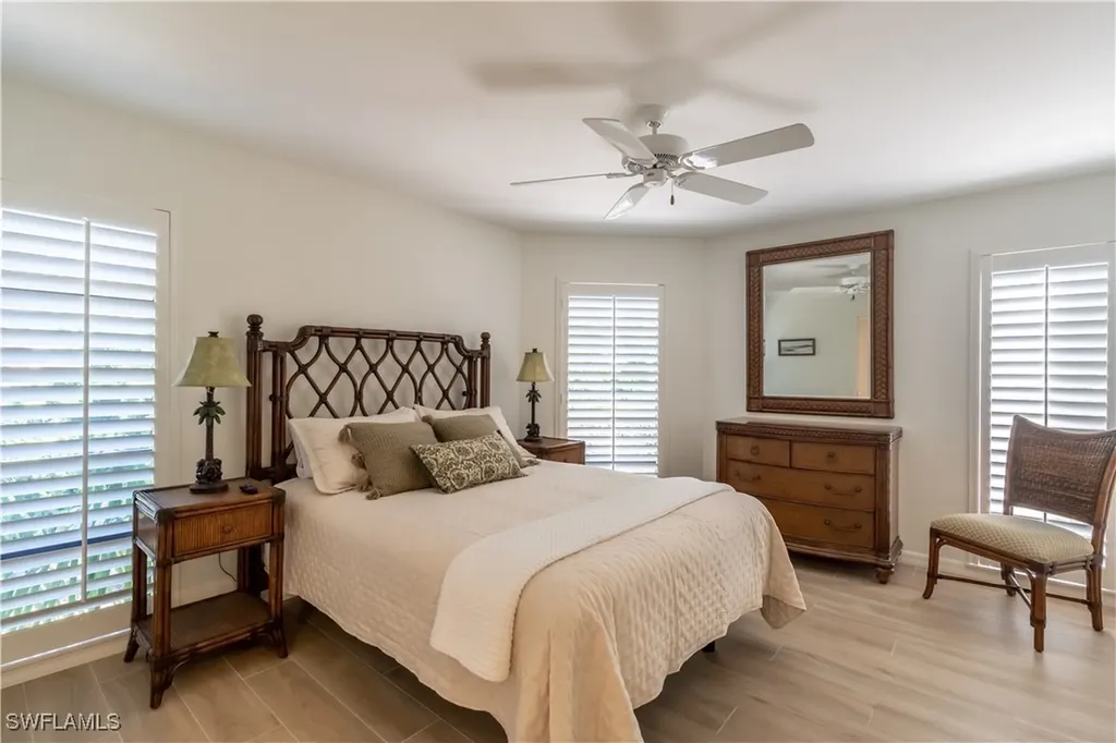 651 10th Avenue S Naples FL 34102