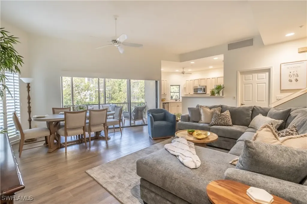 651 10th Avenue S Naples FL 34102