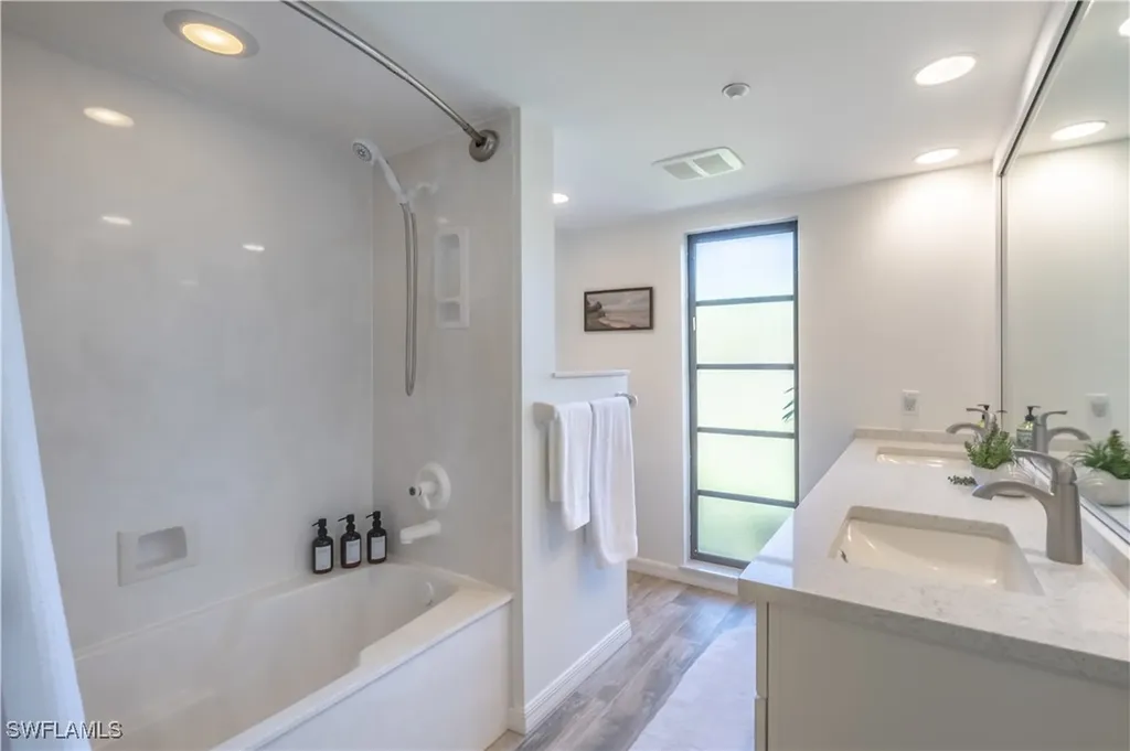 651 10th Avenue S Naples FL 34102