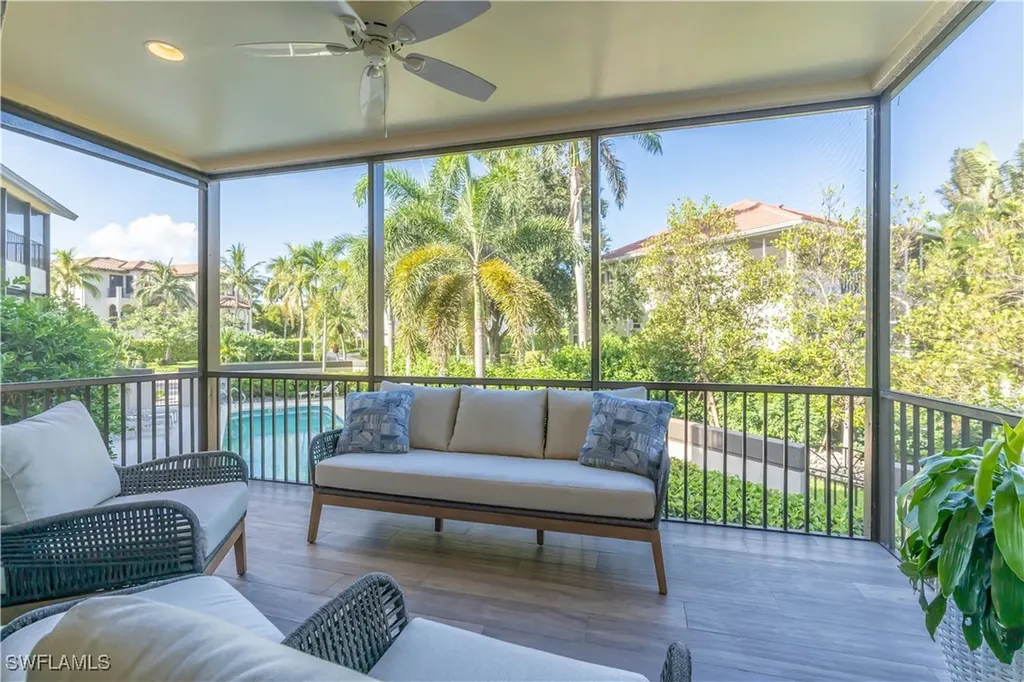 651 10th Avenue S Naples FL 34102